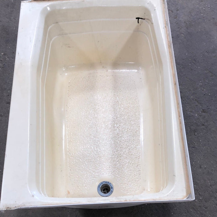 Used RV Bath Tub 36” x 24” - Right Hand Drain