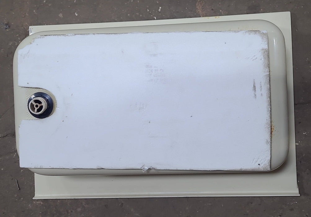 Used RV Bath Tub 39 3/4” x 24” - Right Hand Drain
