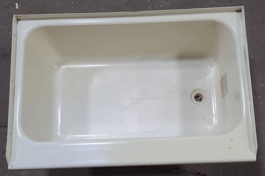 Used RV Bath Tub 39 3/4” x 24” - Right Hand Drain