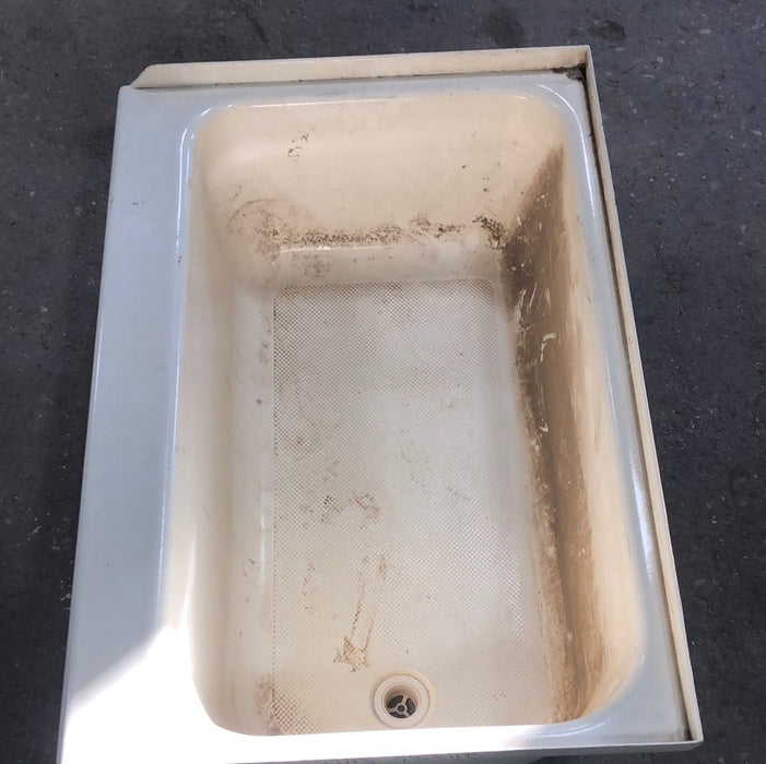 Used RV Bath Tub 36” x 24” - Right Hand Drain