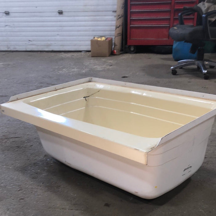 Used RV Bath Tub 36” x 24” - Right Hand Drain