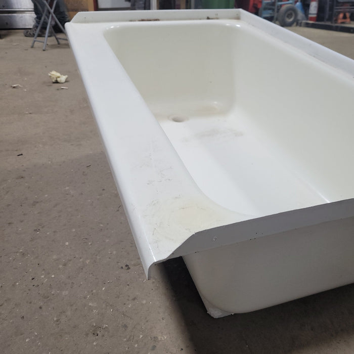 Used RV Bath Tub 39 7/8” x 23 3/4” Left Hand Drain