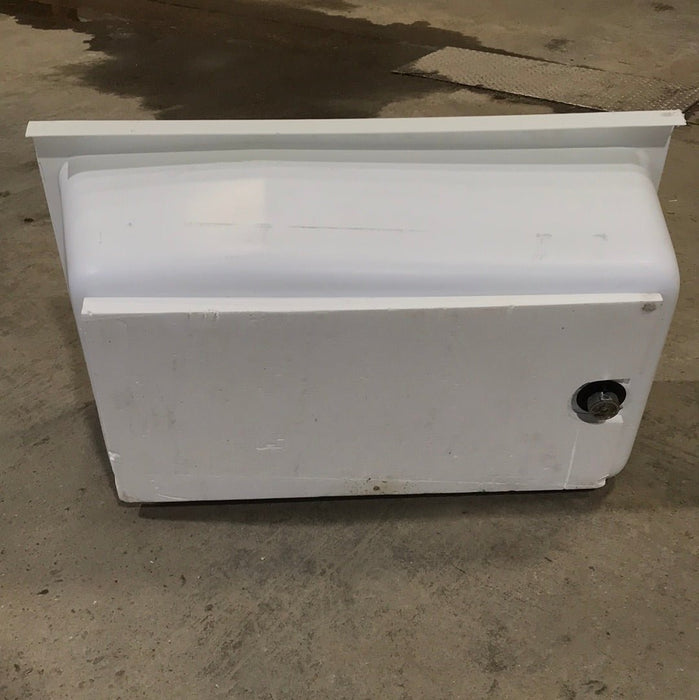 Used RV Bath Tub 40” L x 24 W ” - Right Hand Drain - Young Farts RV Parts