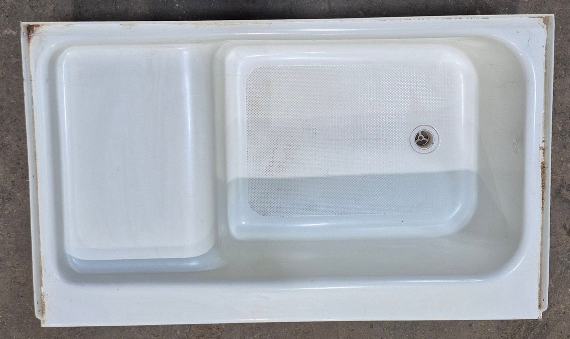 Used RV Step Bath Tub 40” x 24” - Right Hand Drain