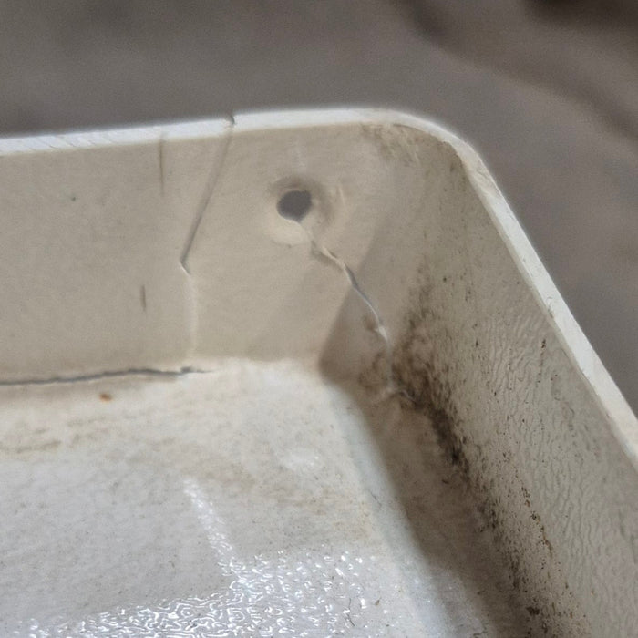 Used RV Bath Tub 40” x 24” Left Hand Drain
