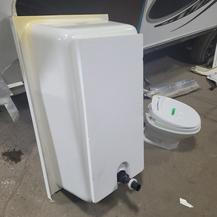Used RV Bath Tub 40” x 24” Left Hand Drain