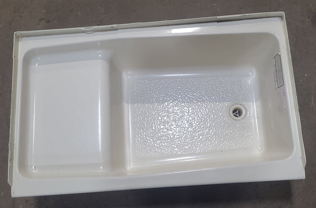 Used RV Step Bath Tub 41” x 24” - Right Hand Drain