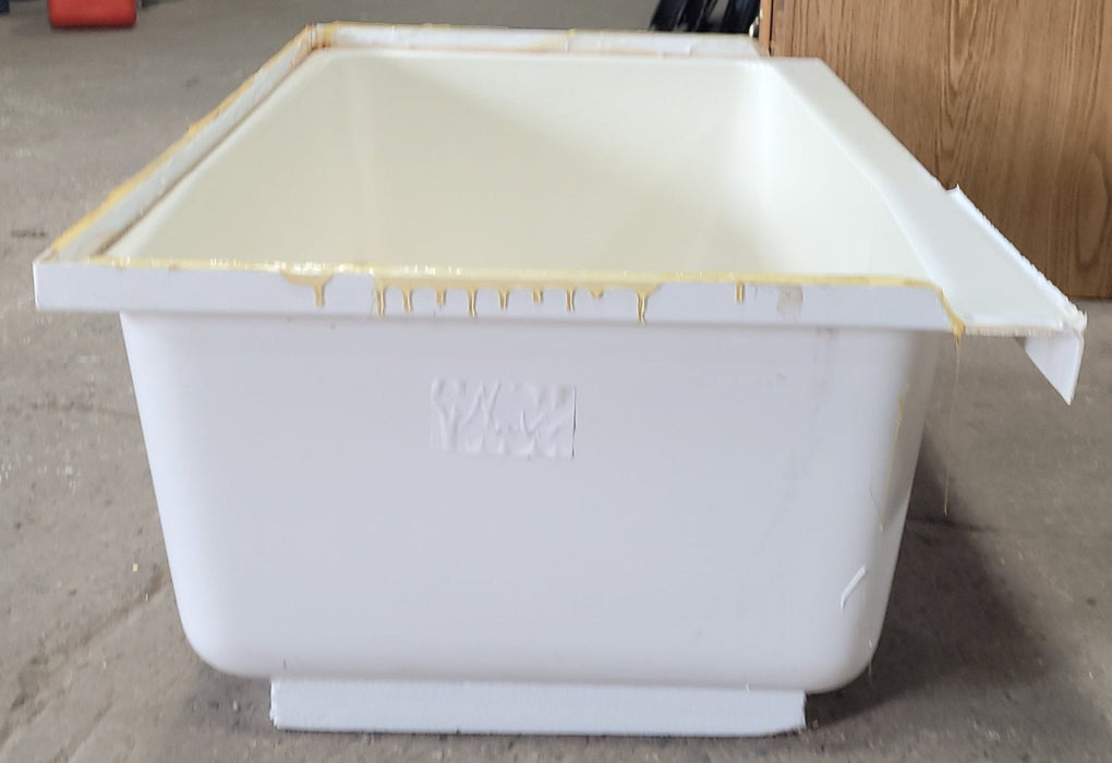 Used RV Bath Tub 41” x 24” - Right Hand Drain