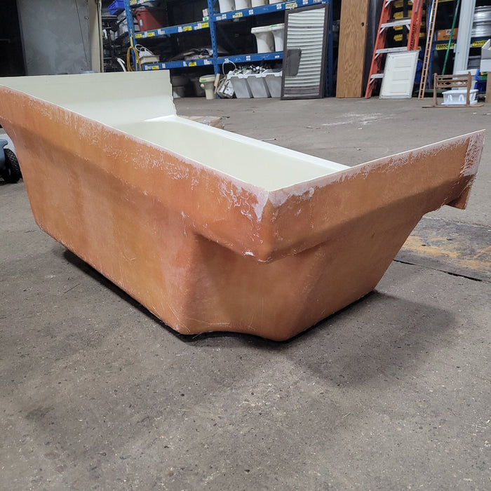 Used RV Bath Tub 45 3/4” x 24 1/2” - Right Hand Drain