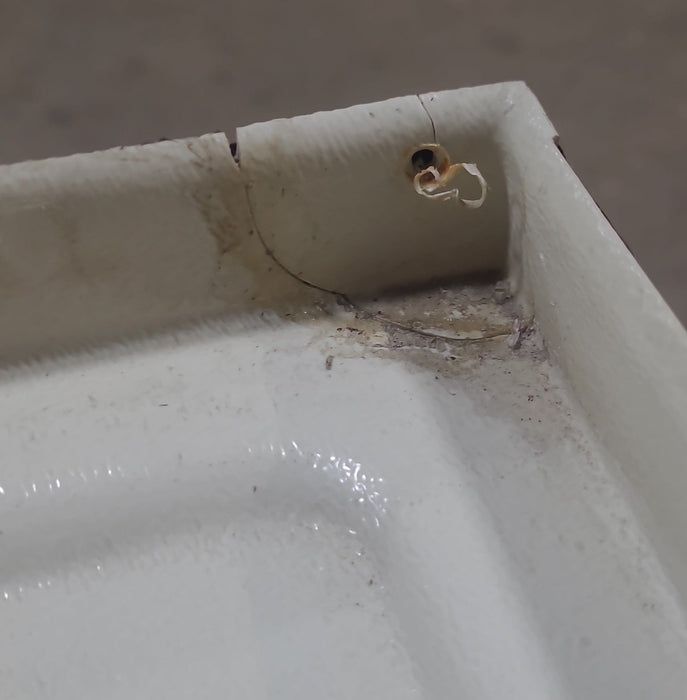 Used RV Bath Tub 54 1/8” x 27 1/4” - Right Hand Drain