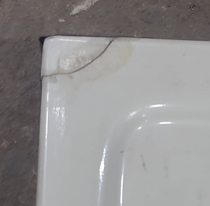 Used RV Bath Tub 54 1/8” x 27 1/4” - Right Hand Drain