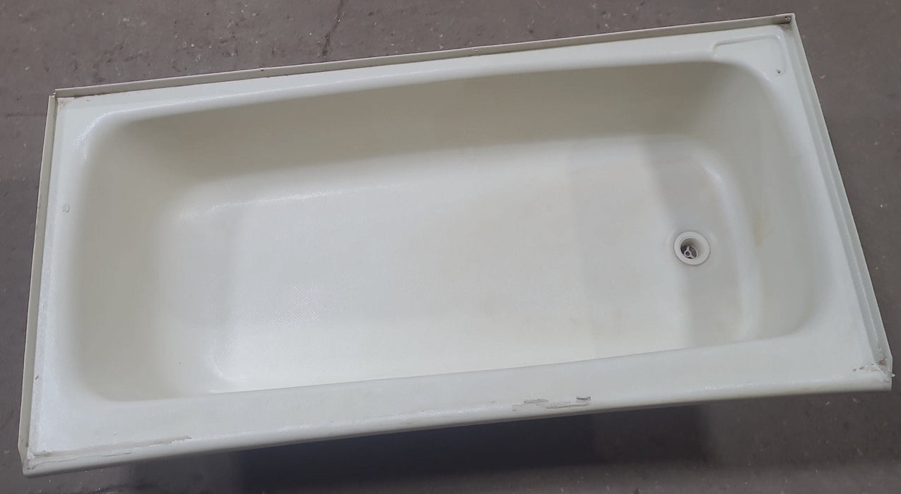 Used RV Bath Tub 54 1/8” x 27 1/4” - Right Hand Drain