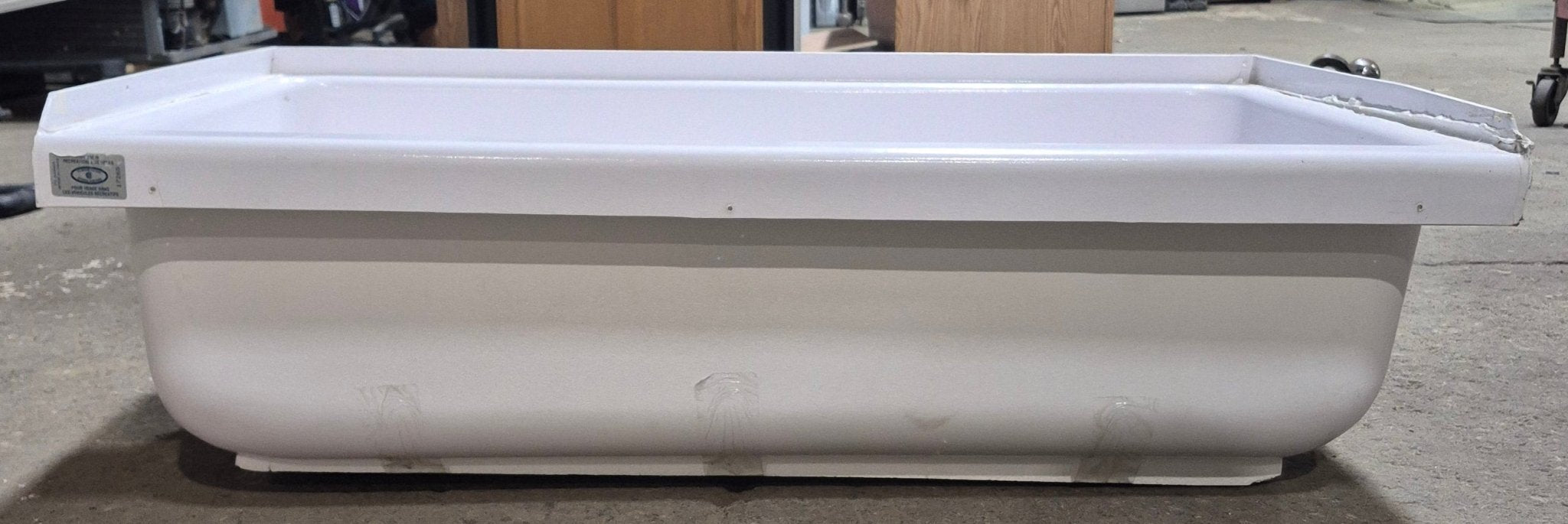 Used RV Bath Tub, Left Hand Drain - 40” x 24”