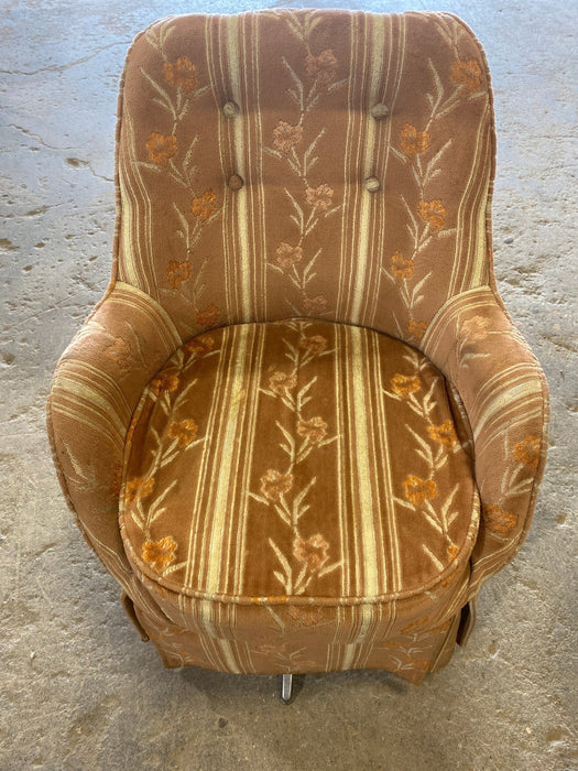 Used RV Chair - 31" H x 22" W x 18" D