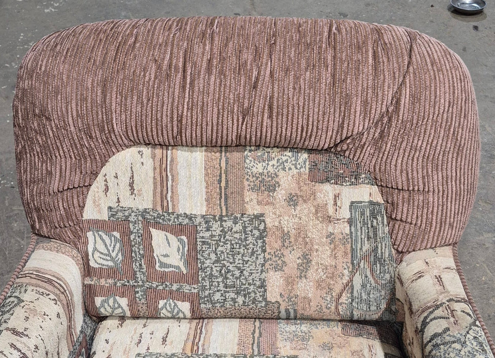 Used RV Chair - 32 3/4" H x 25 1/2" W x 25 1/2" D