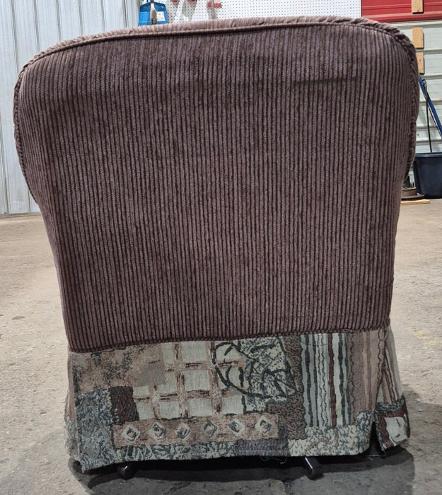 Used RV Chair - 32 3/4" H x 25 1/2" W x 25 1/2" D