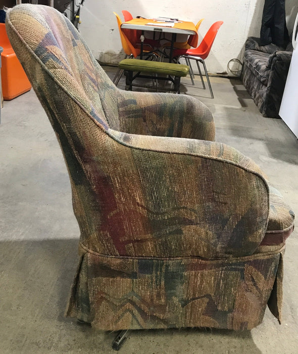 Used RV Chair - 35" H x 19" W x 22" D