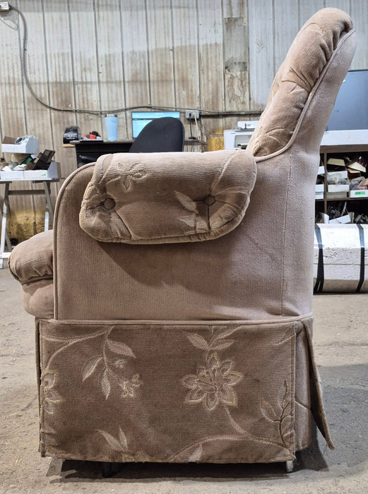 Used RV Chair - 37" H x 25" W x 25" D