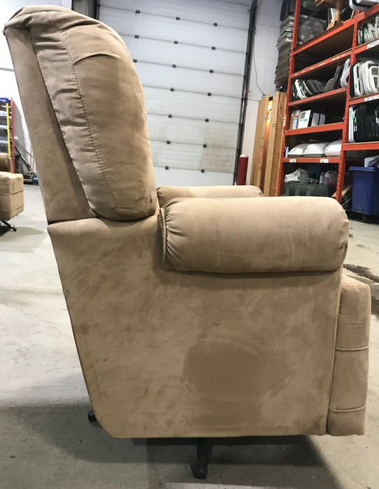Used RV Chair - 39" H x 25" W x 20" D