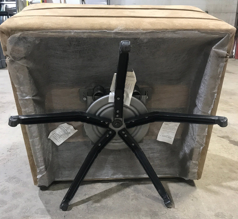Used RV Chair - 39" H x 25" W x 20" D