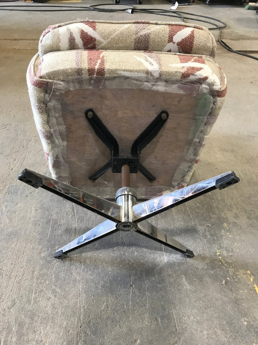 Used RV Chair - Light Tan with design