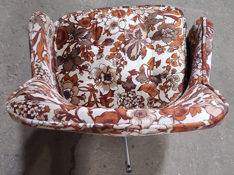 Used RV Chair - Retro - 29 1/2" H x 23" W x 16" D