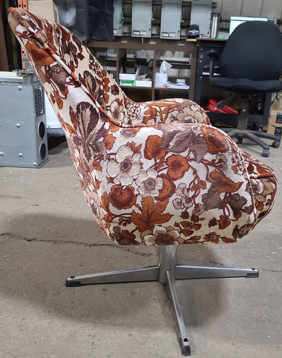 Used RV Chair - Retro - 29 1/2" H x 23" W x 16" D
