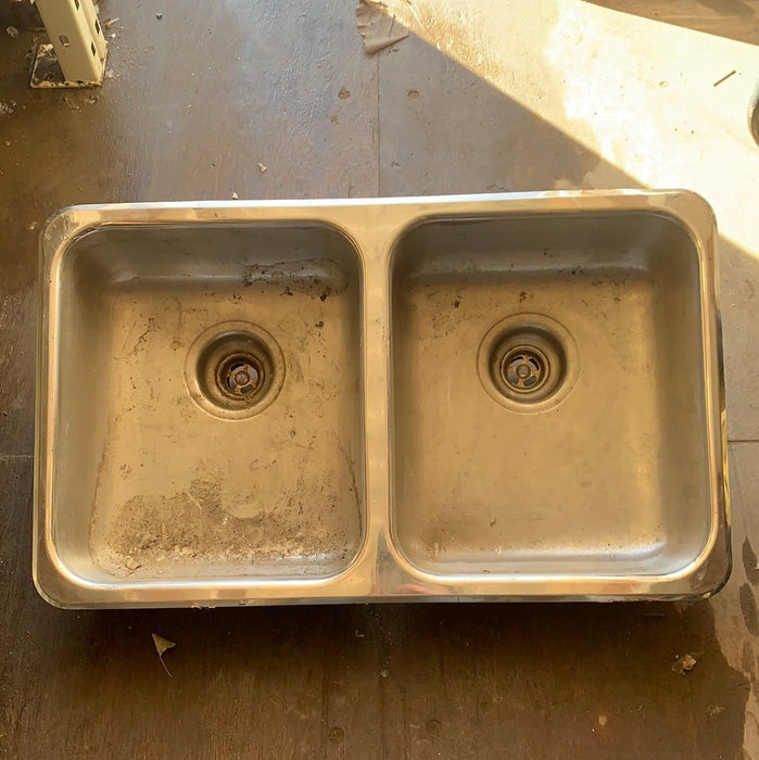 Used Double Kitchen Sink 26 3/4” w x 16” L