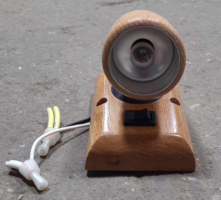 USED RV Interior Bullet/ Reading Light Fixture *SINGLE* RV Luminaire LR93589