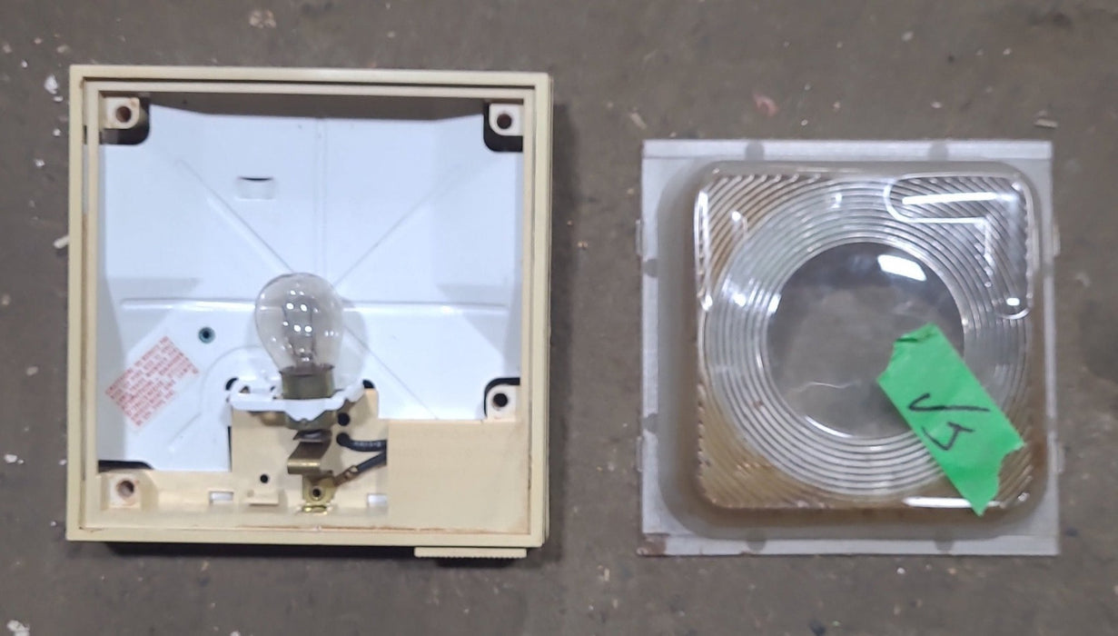 USED RV Interior Light Fixture *SINGLE* LR36287