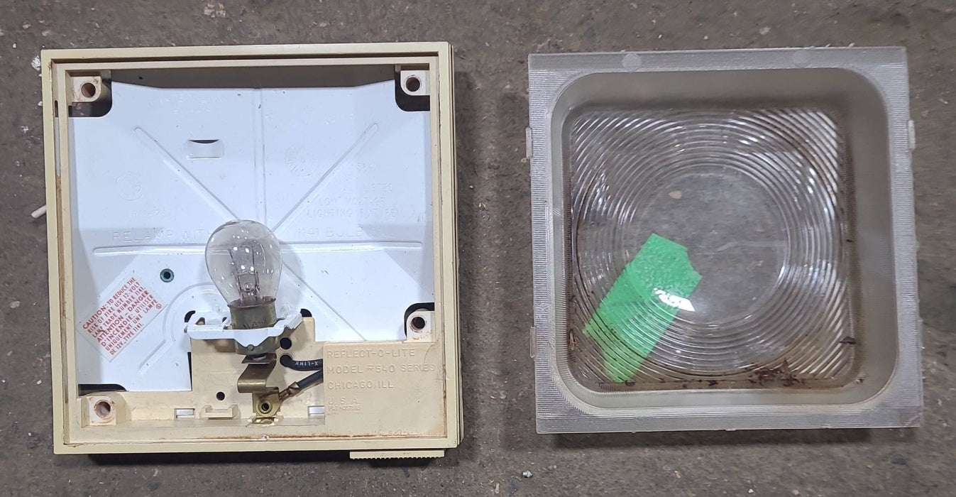 USED RV Interior Light Fixture *SINGLE* LR36287