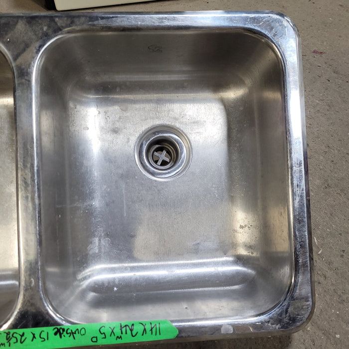 Used Double Kitchen Sink 25 1/2” W x 15” L