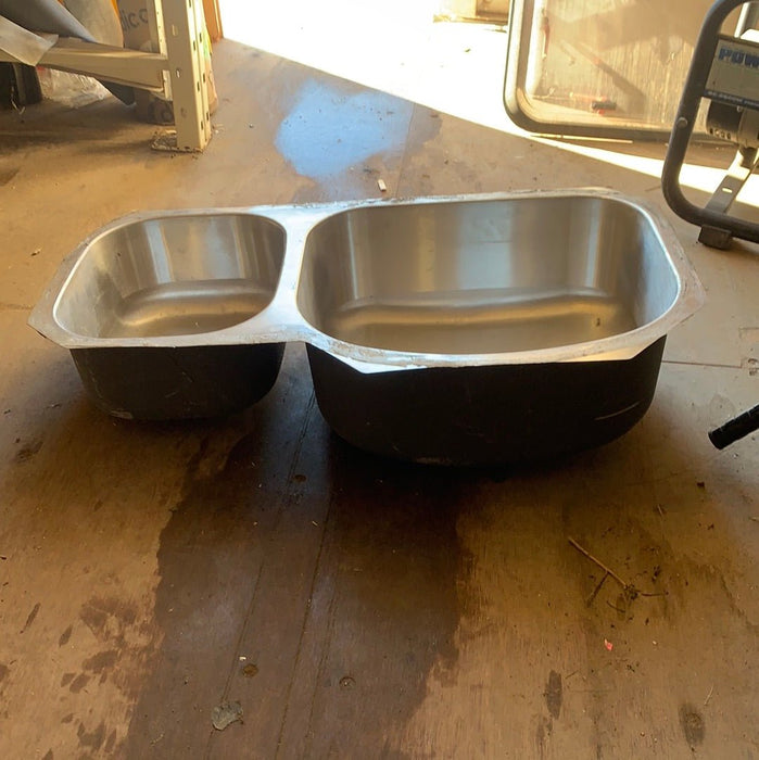 Used RV Kitchen Sink 32” W X 18” L