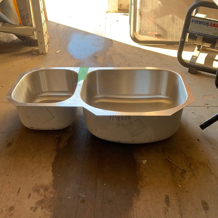 Used RV Kitchen Sink 32” W X 18” L