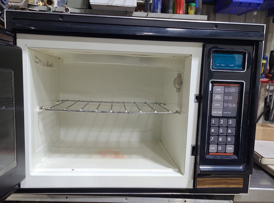 Used RV Microwave Magic Chef 21 3/4" W X 15" H X 15 1/2" D