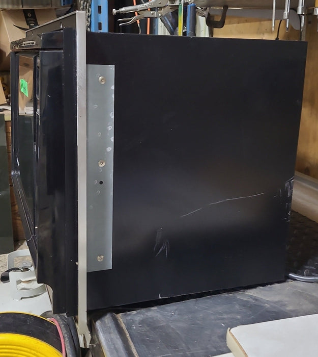 Used RV Microwave Magic Chef 21 3/4" W X 15" H X 15 1/2" D