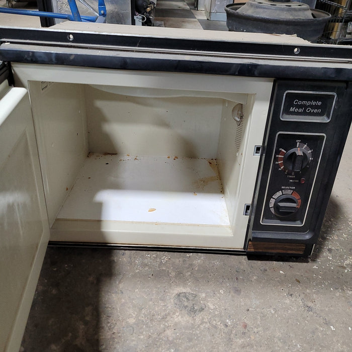 Used RV Microwave Magic Chef 22" W X 15" H X 15-1/2" D