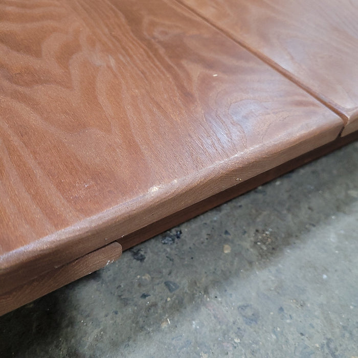 Used RV Pedestal Mount Table Top 26" W X 36" L- Pull out Leaf