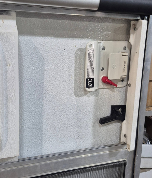 Used RV Radius Entry Door 29 3/4" x 69 5/8"