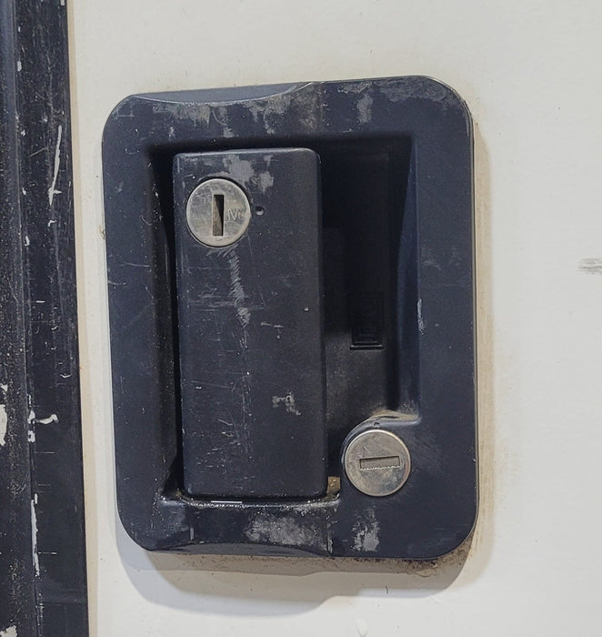 Used RV Radius Entry Door 29 5/8" x 70"