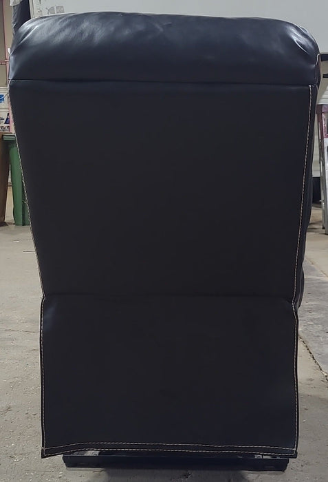 Used RV Recliner - Center Piece - 23" W x 40" H x 38" D