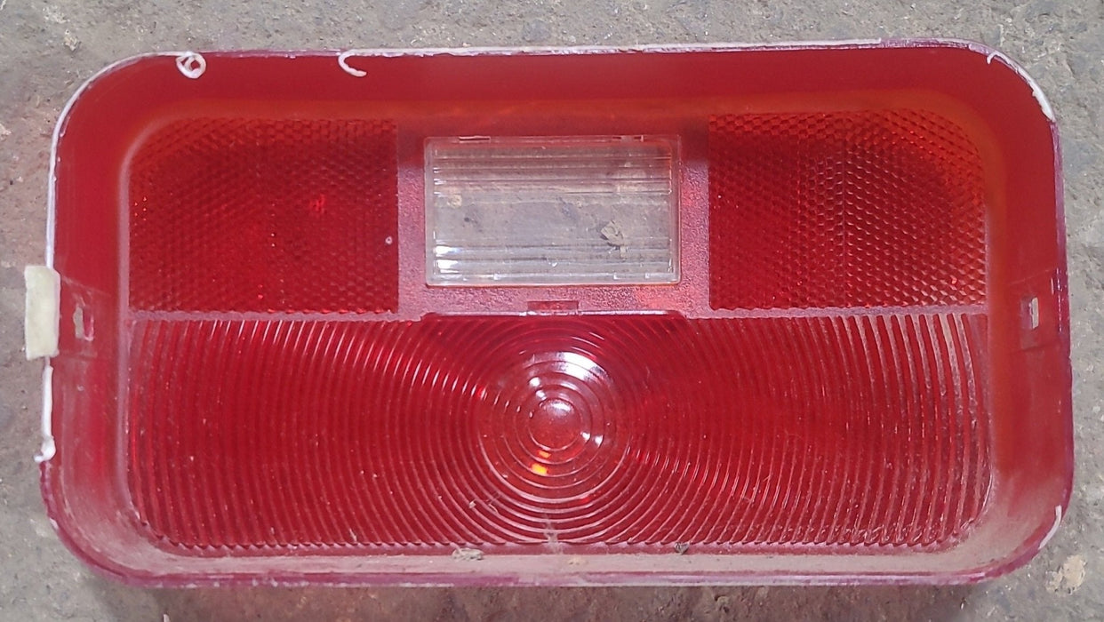 Used RV Tail Light Replacement Lens