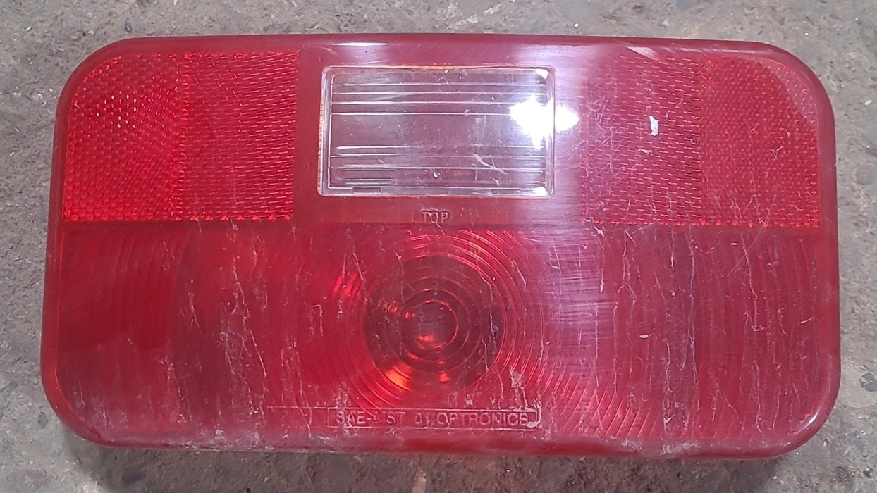 Used RV Tail Light Replacement Lens