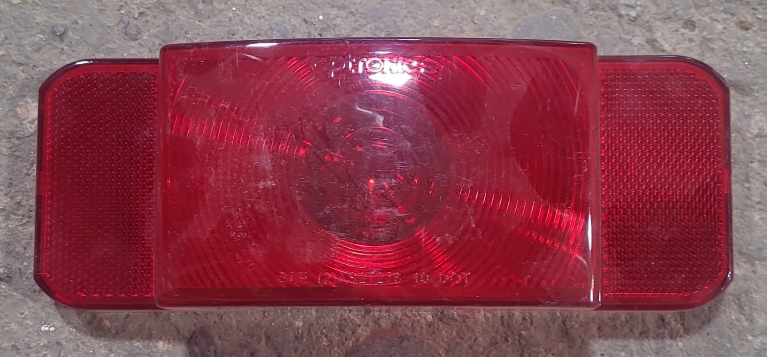 Used RV Tail Light Replacement Lens