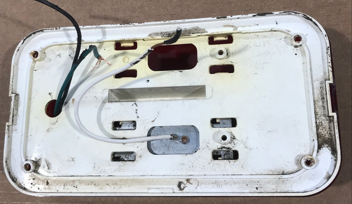 Used RV Tail Light Assembly SAE-AILRST 94 DOT