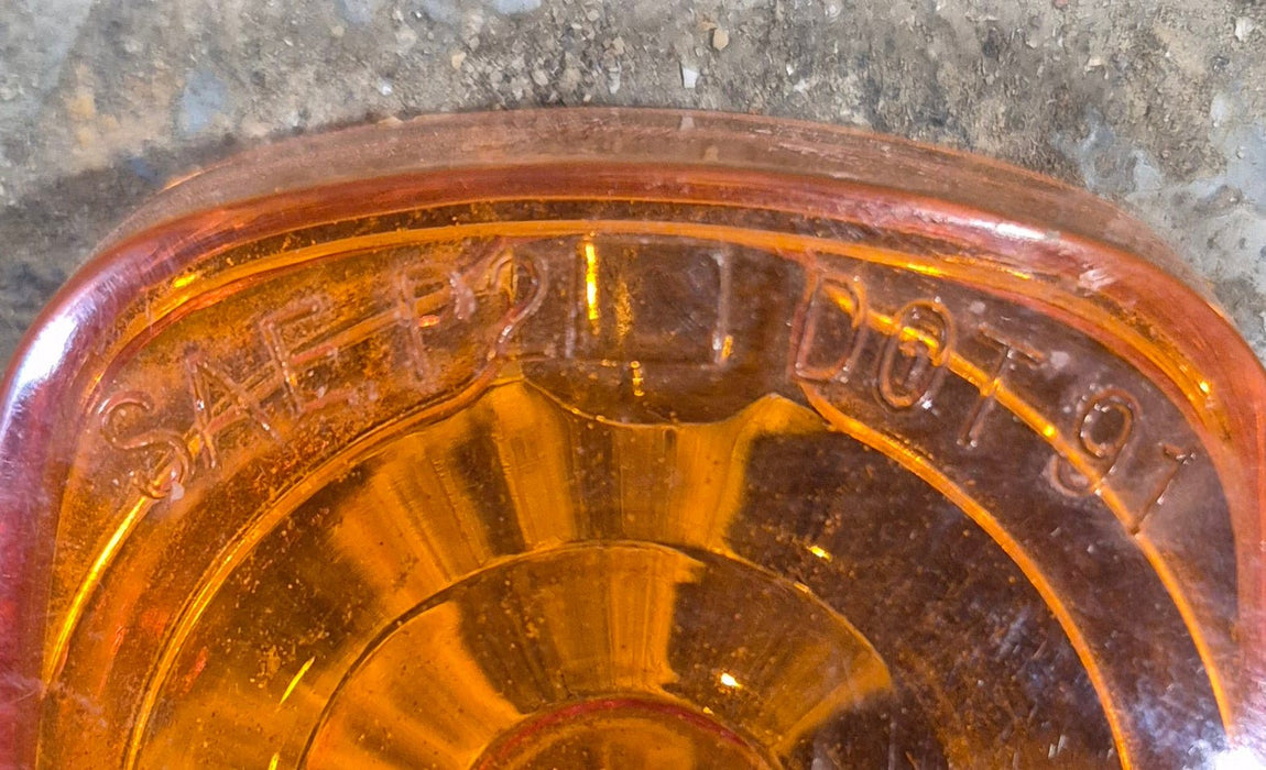 Used SAE P2 DOT 91 Replacement Lens for Marker Light -  Amber