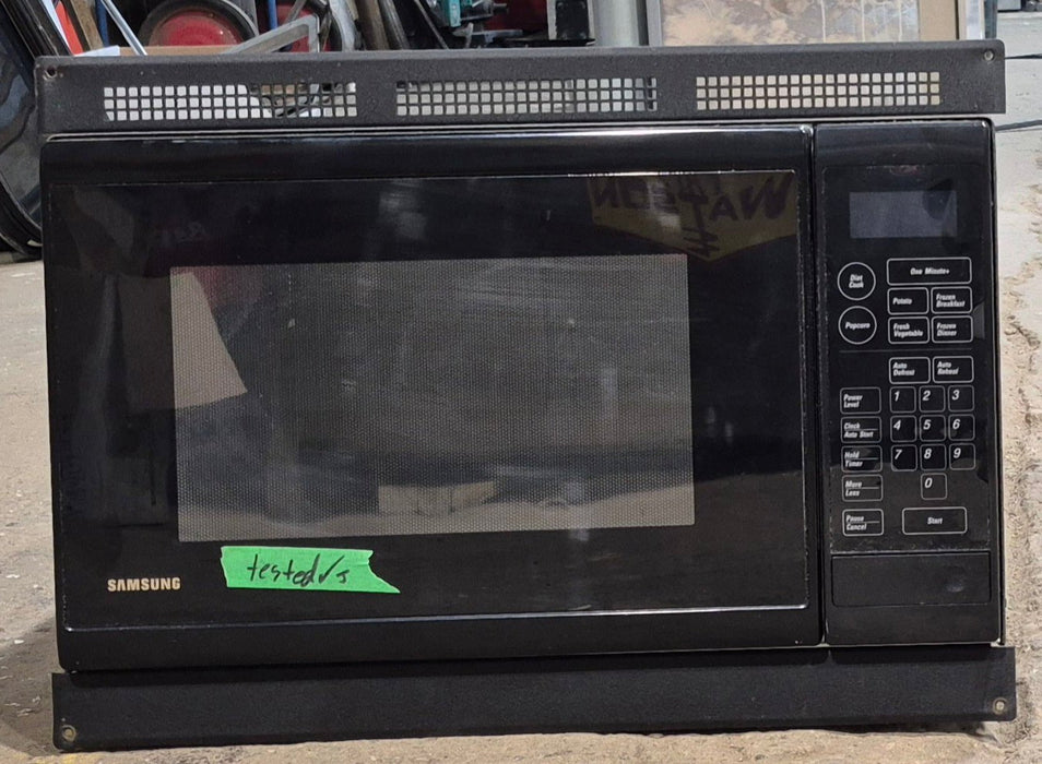 Used SAMSUNG RV Microwave 21 1/2" W x 12 1/" H x 14 1/2" D