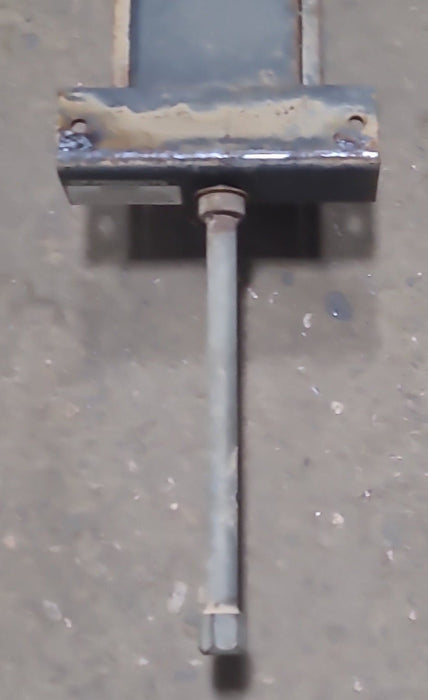 Used Telescopic Stabilizer Jack 86"