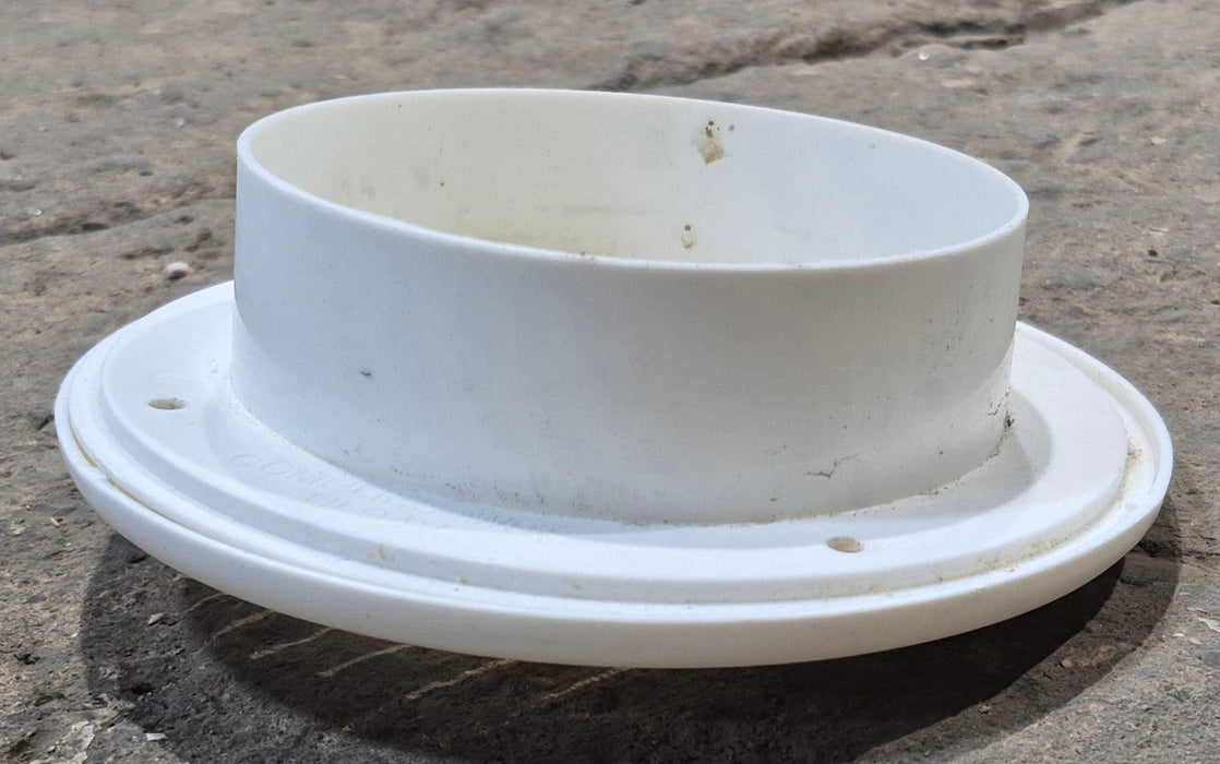 Used Single 5” Off White A/C Ducting- Single