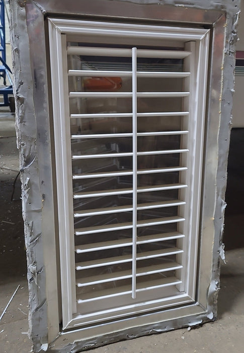 Used Skylight 17 3/4" X 33 3/4" (with inner skylight)